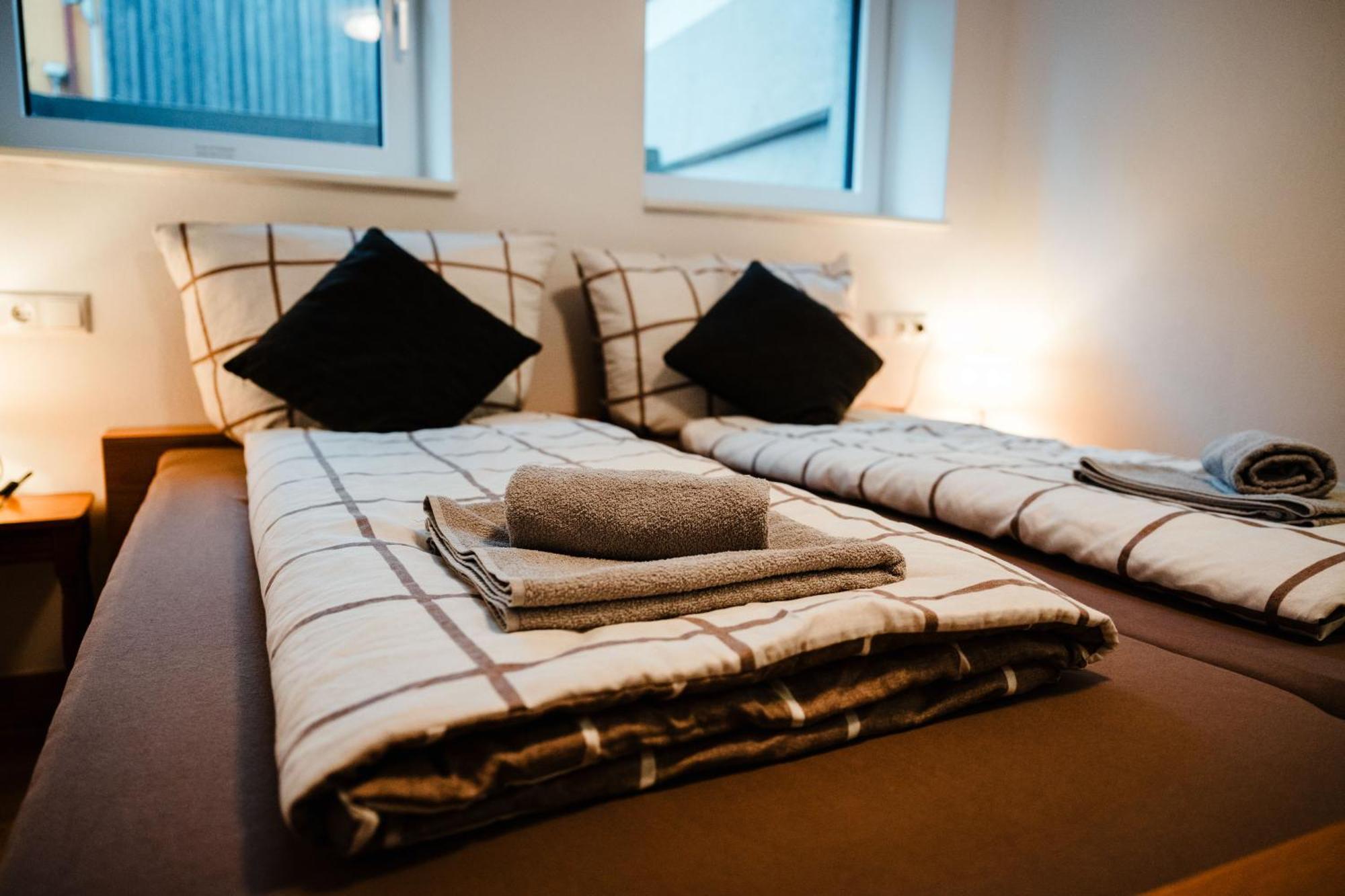 Mitzis Stubn Apartments - Bad Goisern - 24-Hour Self Check-In Exterior photo